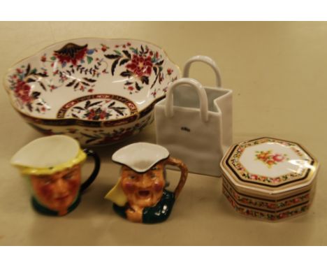 A MODERN ROYAL WORCESTER CHINA FRUIT BOWL, A WEDGWOOD 'CLIO' POTTERY CHINA OCTAGONAL TRINKET BOX AND COVER, TWO CHINA CHARACT
