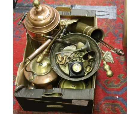 A good collection of antique and other metalwares including copper tea urn, French bicycle lamp and horse brass spinners.