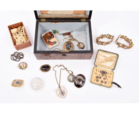 Victorian inlaid walnut veneered box containing antique jewellery - to include two banded agate brooches, set of enamel dress
