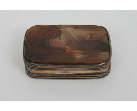 George III silver gilt snuff box with reeded border and hinged cover with inset agate panel (London 1799), possibly Richard B