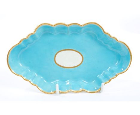 Late 18th century Worcester turquoise ground spoon tray with gilt and fluted borders, 15.3cm