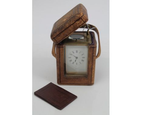 Late 19th / early 20th century French carriage clock with eight day repeat movement and lever escapement striking on a gong, 