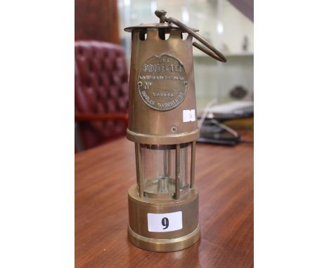 The Protector Lamp &amp; Lighting miners Lamp 
