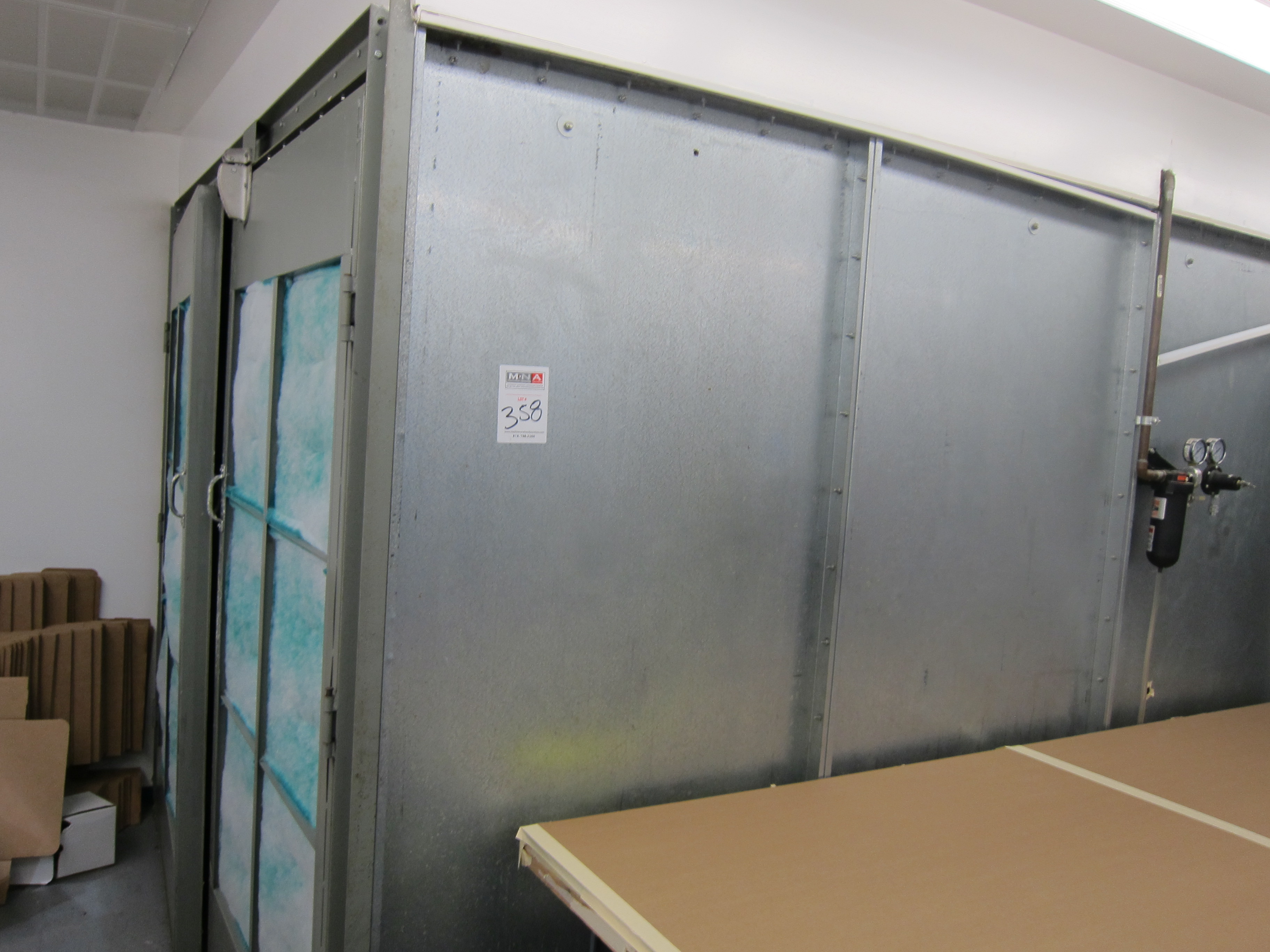 2000 JBI Spray Booths Model IDB87, WalkIn Paint Booth, Filter System