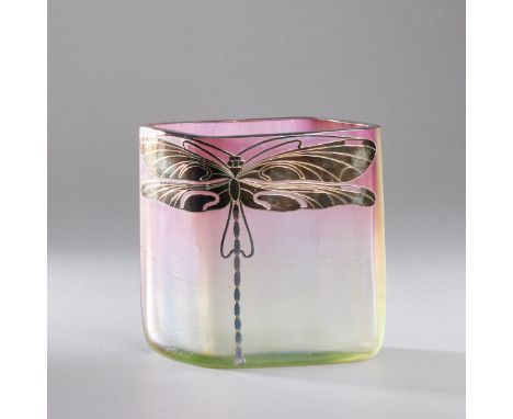 Vase "Luna" mit großer Libelle / Dragonfly in SilberauflageLoetz Witwe, Klostermühle, für E. Bakalowits' Söhne, Wien um 1902.