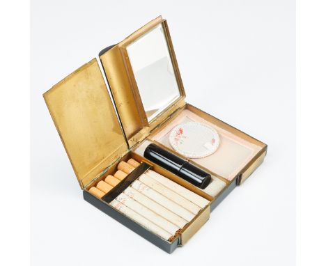 Vinatge Minaudière-Tasche oder Compact-Abendtasche mit Lippenstiftfach und Puderdosen- undQuastenfach sowie Zigarettenfach in