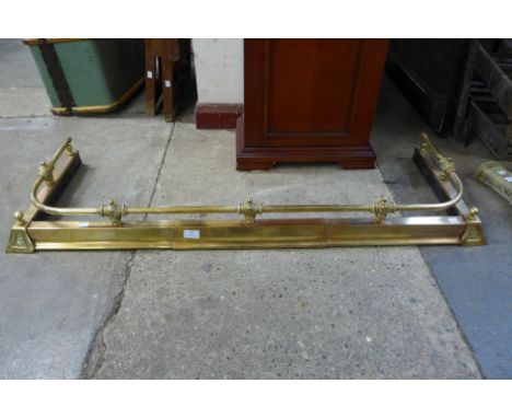 An extendable brass fender 