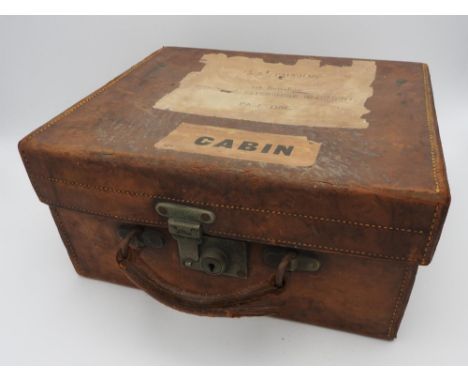 EDWARDIAN LEATHER FITTED SILVER TOPPED TRAVELLING CASELONDON, VARIOUS MAKERS AND DATES35cm wide&nbsp; 