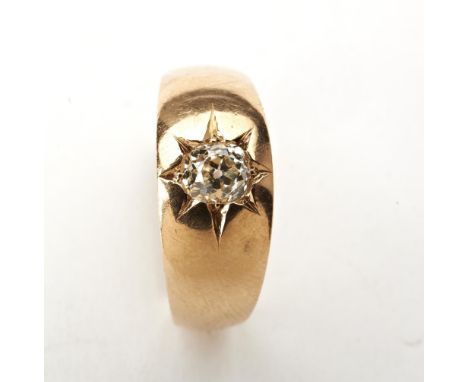 18CT GOLD AND DIAMOND 'GYPSY' SET RINGdiamond approx 0.4ct6gms 