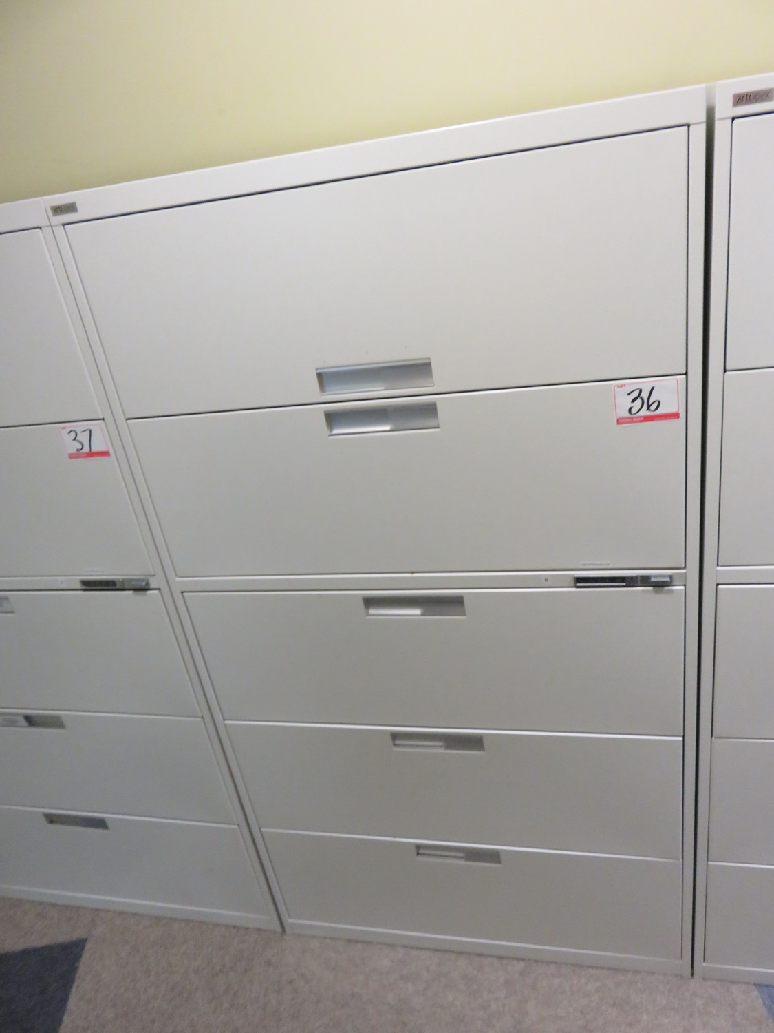 ARTOPEX BEIGE STEEL 5DRAWER LATERAL FILE W/ COMBO LOCK