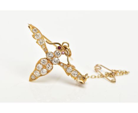 A LATE VICTORIAN GOLD DIAMOND INSECT BROOCH, yellow gold bee style brooch, set with two circular cut rubies for the eyes, the