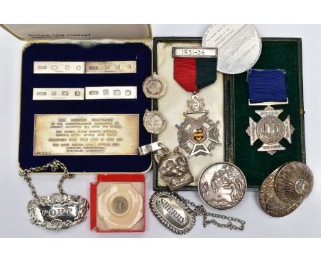 A PARCEL OF SILVER DECANTER LABELS, MEDALLIONS, CADDY SPOON, ETC, comprising a William IV 'SHERRY' decanter label, London 183