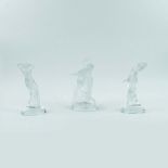 LALIQUE GLASS. A SET OF THREE DANCER FIGURES (3).