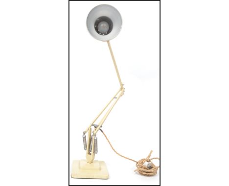 A vintage pre war Herbert Terry 1227 Anglepoise table / desk lamp in original gilt scrumble painted finish. Features a solid 