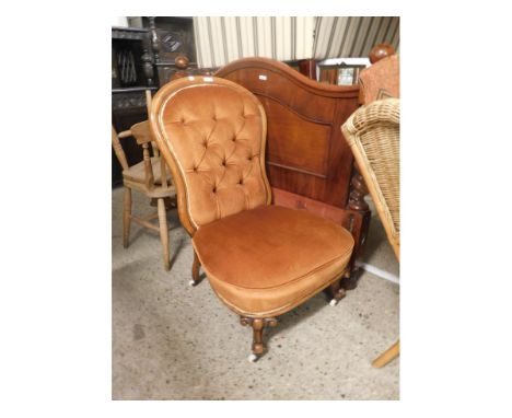 UPHOLSTERED BUTTON BACK BEDROOM CHAIR