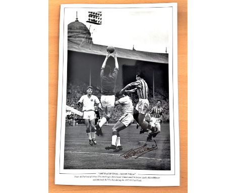 Football, Peter McParland signed 12x18 black and white photograph pictured as he challenges Manchester Uniteds, Jackie Blanch