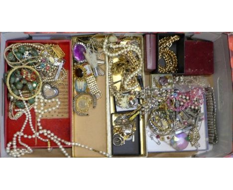 Vintage costume jewellery, 2.46kg