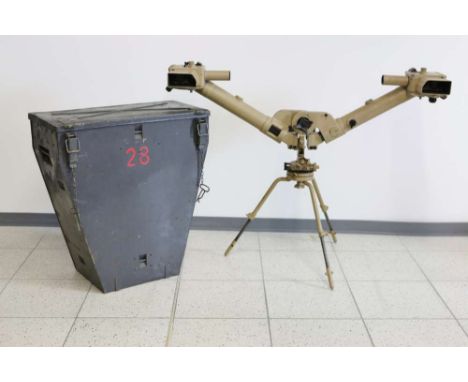 WW2, Wehrmacht Entfernungsmesser - Em 0,9 m R. (Raumbild) für Panzer mit Herstellercode blc für Militärische Abteilung Carl Z