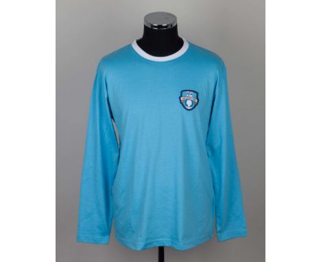 Maradona blue retro Argentina autographed shirt, the reverse signed with COA