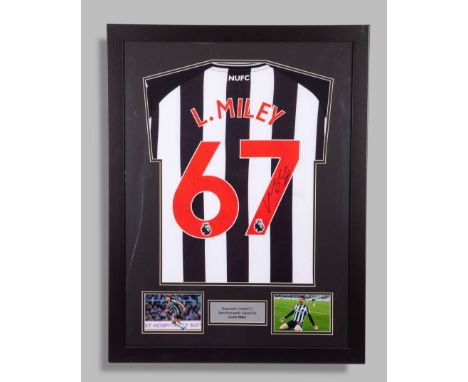 Lewis Miley black and white Newcastle United No.67 short sleeved home shirt, Castore, crew neck collar, back lettered L. Mile