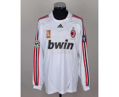 Kaka white No.22 AC Milan long-sleeved shirt, Adidas, XL, with crew-neck collar and embroidered badge inscribed ACM 1899 with