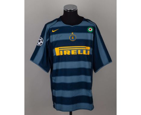 Luis Figo blue Inter Milan autographed short-sleeved shirt, Nike, the front autographed by Figo