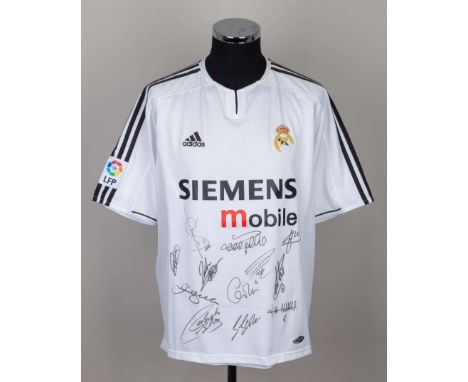Raul white No.7 Real Madrid autographed short-sleeved shirt, Adidas, the front of the shirt bearing twelve autographs &nbsp;