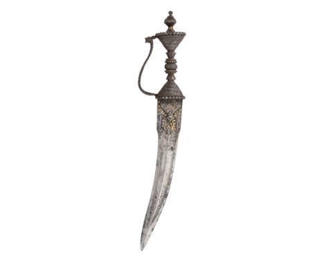 A RARE SOUTH INDIAN DAGGER (KHANJAR), 15TH/16TH CENTURY, POSSIBLY SRIRANGAM, TAMIL NADU with recurved blade formed with a rei