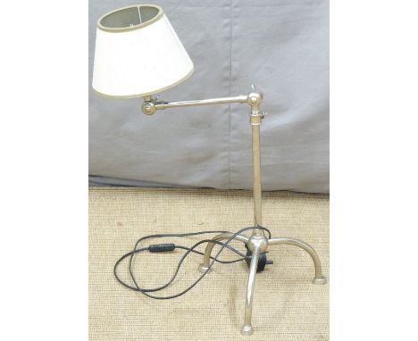 Retro style table lamp with adjustable arm