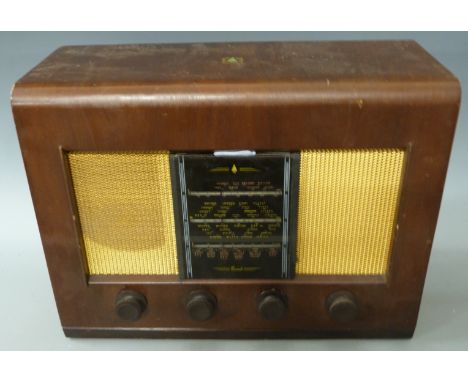 Vintage Bush ACII valve radio, in wooden cabinet and with bakelite knobs&nbsp;