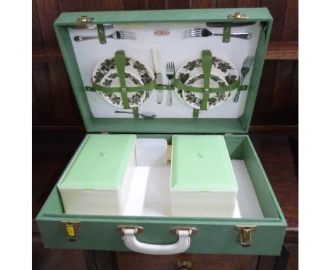 Retro Sirram green picnic set
