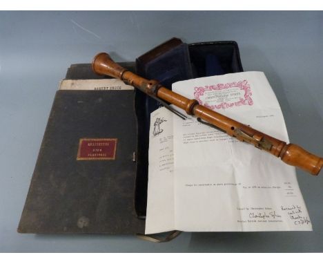 Williams of London 19thC boxwood clarinet, made in five sections each stamped with the maker's name, fitted with six square e