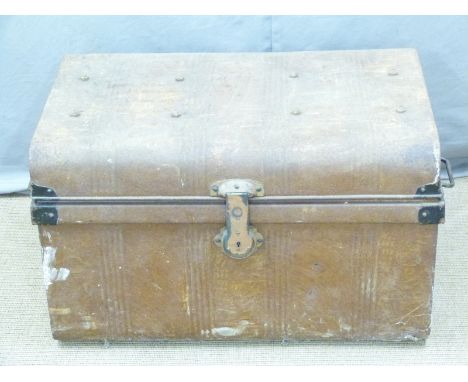 Trunk of pianola rolls, width of trunk 72cm