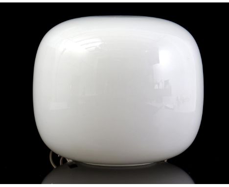 Opaline glass table table lamp 21 cm high, 25 cm diameter