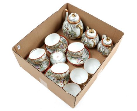 Box with 12-person Japanese tea set, early 20th century (various damage to cups and saucers)