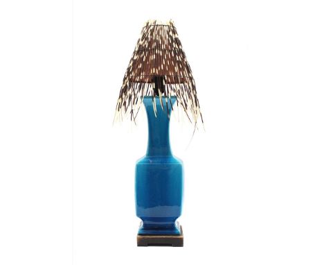 Blue porcelain table lamp base with shade made of porcupine quills, total height 63 cm, shade 30 cm diameter