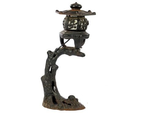 Iron Oriental table table lamp 79 cm high