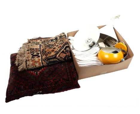 Box with damask, Herda metal wall lamp from the 1960s, Private Japan table lamp, 2 metal hanging lamps, carpet and pillow