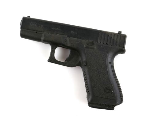 Beverley Hills Cop III (1994) Prop rubber Glock 19 handgun used by Eddie Murphy in the American action comedy film directed b