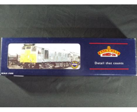Model Railways - Bachmann OO gauge Class 25 diesel #32-325, loco appears to be in mint condition with unused accessories and 