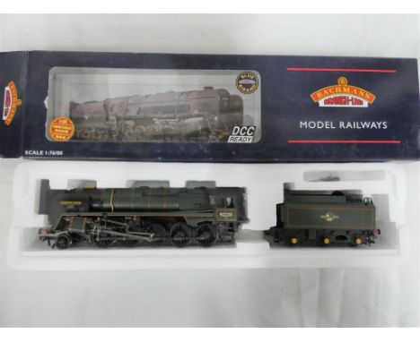 Bachmann Branch Line - an OO gauge 2-10-0 locomotive and tender, Standard 9F class, op no 92220 'Evening Star' DCC Ready, BR 