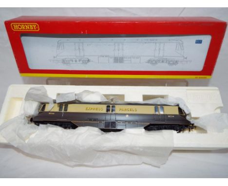 Hornby - an OO scale model diesel electric Parcels Railcar '34' locomotive, DCC Ready  # R 2768, appears mint in red &amp; ye