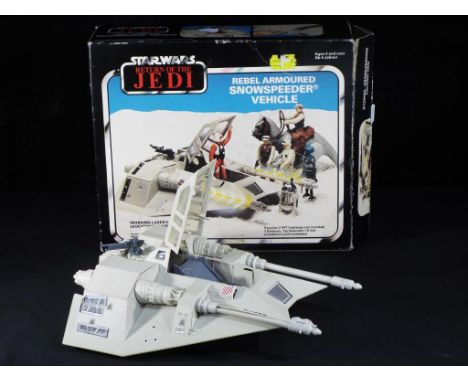 Kenner - A boxed vintage Star Wars return of the Jedi Rebel Armoured Snowspeeder Vehicle by Kenner. Item appears to be in Exc