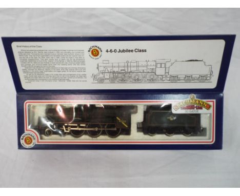 Bachmann Branch-Line - an OO gauge 4-6-0 locomotive and tender, Jubilee class, op no 45552 'Silver Jubilee', # 31-151 BR gree
