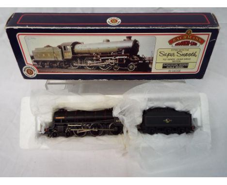 Bachmann Branch-Line - an OO scale Thompson B1 class 4-6-0 locomotive with tender, op no 61010, BR black livery # 31-703, app