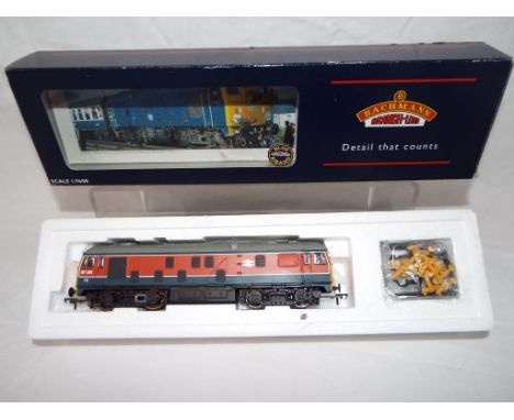 Bachmann - an OO scale model locomotive CL 24 Derby RTC livery, Rail Express # 32-425Z, appears m or nm in original window bo