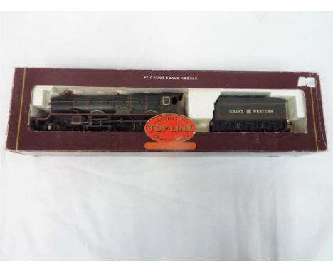 Hornby Top Link - an OO scale model 4-6-0 locomotive and tender, King Richard III, op no 6015, GWR green livery # R 2022, app