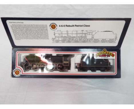 Bachmann - an OO scale model locomotive 4-6-0 Rebuilt Patriot Class op no 5526 'Morecambe and Heysham', LMS black livery, # 3