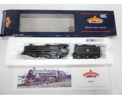 Bachmann Branch Line - an OO gauge 4-6-0 locomotive and tender, Standard 5MT class, op no 73082 BR black livery, # 32-502, ap