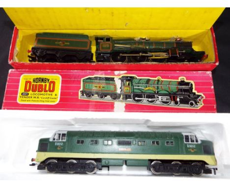 Hornby Dublo - a scale model diecast locomotive 'Crepello' op no D9012, diesel electric, green BR livery, good in poly packin